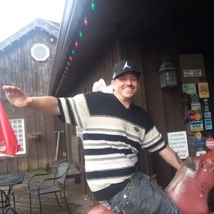 Meet your Posher, Joe